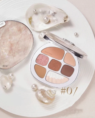 DAISY DEAR - MULTI COLOR EYESHADOW PALETTE - 02